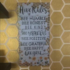 Bee-Themed Wall Art with Inspirational Quotes